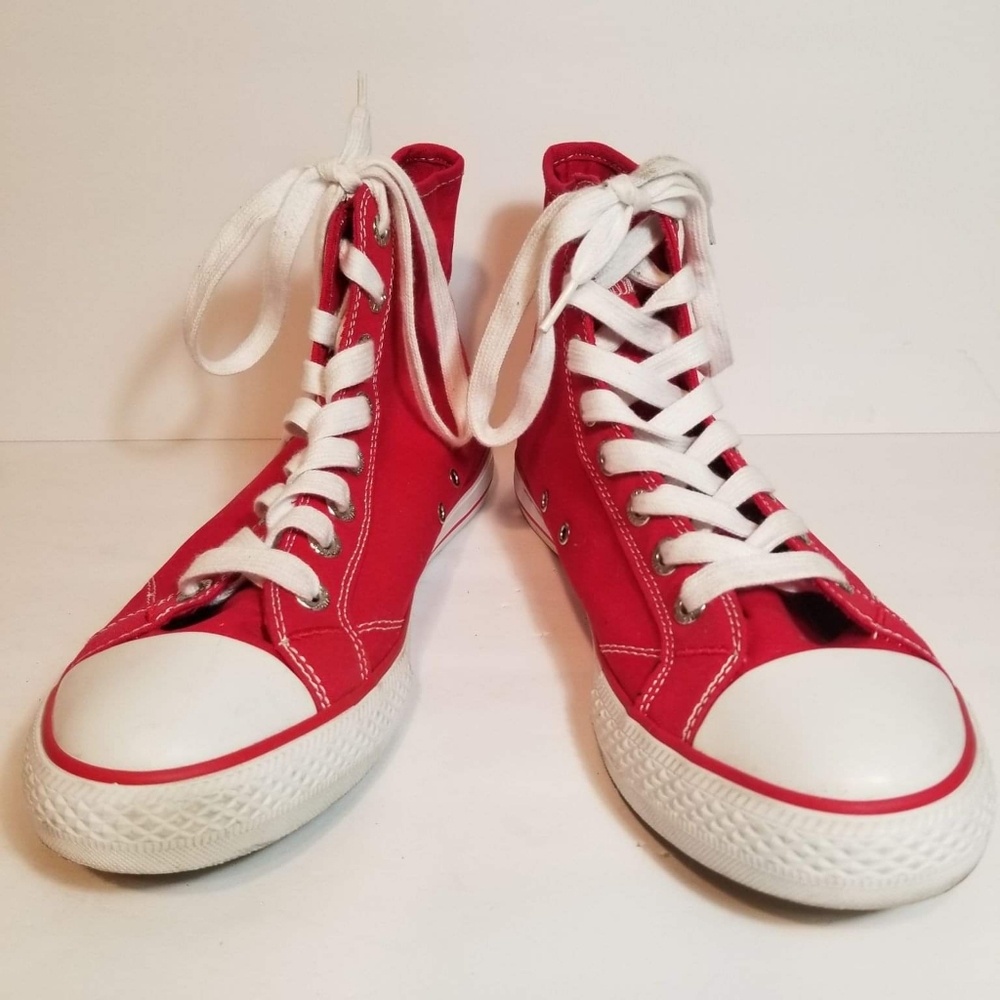 Levi's Red High Top Sneakers size 8.5